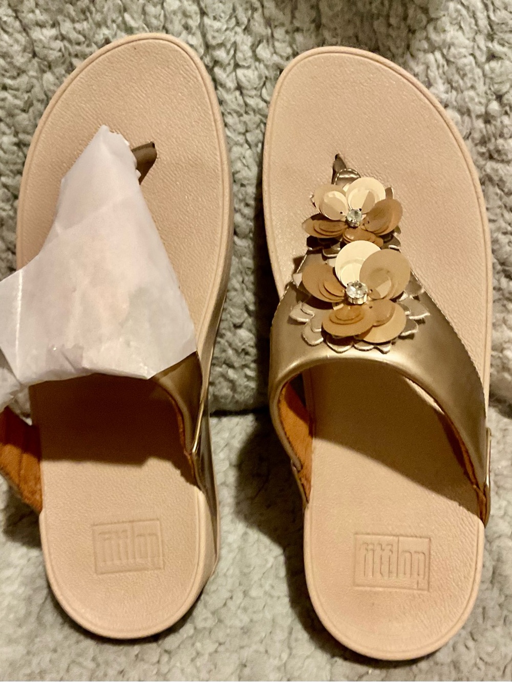 Fitflop Metallic Gold Floral Thong Sandals - Nude Footbed